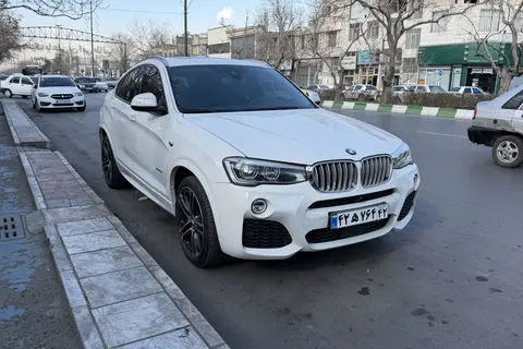 ب ام و، X4