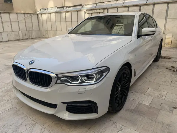 ب ام و، سری 5 سدان