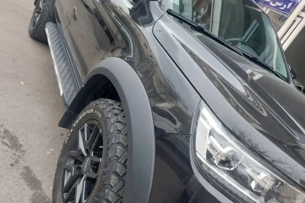 کی ام سی  T8