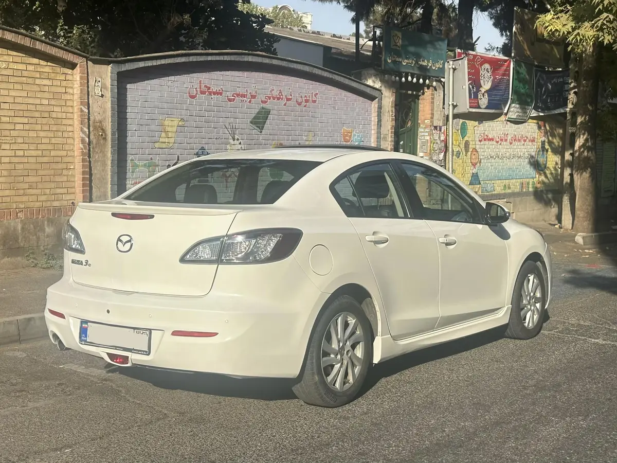 مزدا  3 نیو صندوق دار