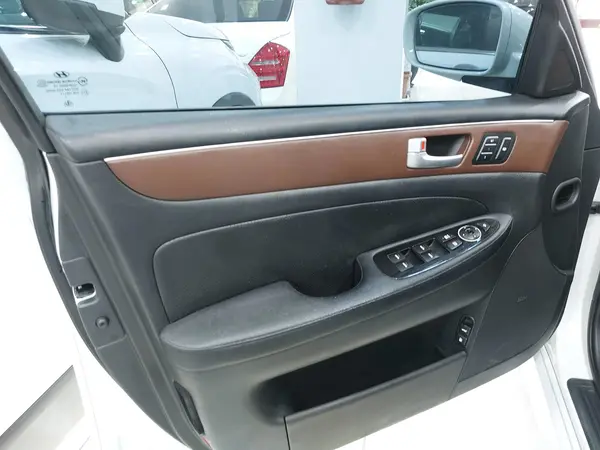 هیوندای، جنسیس