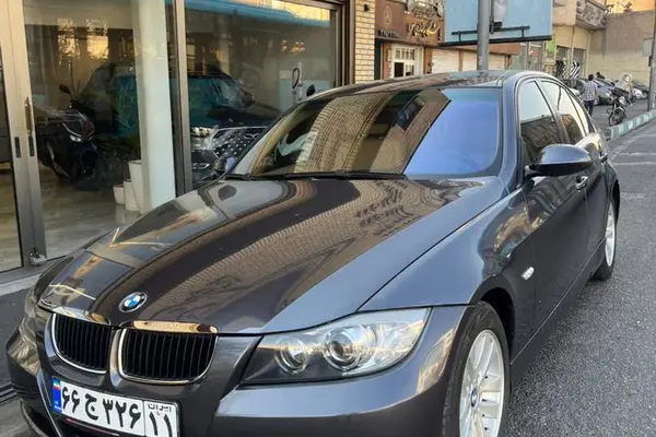 ب ام و، سری 3 سدان