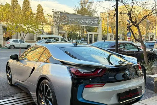 ب ام و، سری i