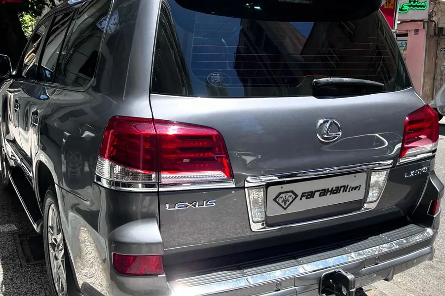 لکسوس، LX