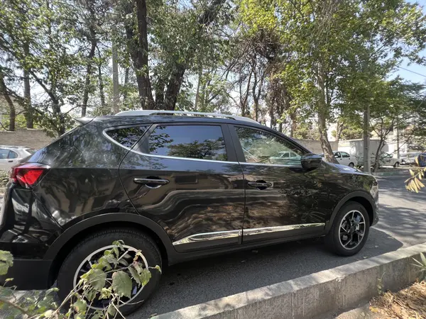 کی ام سی  X5