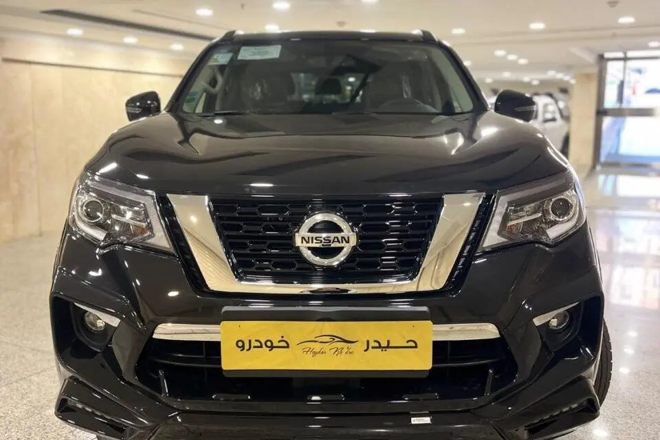 نیسان،  ترا