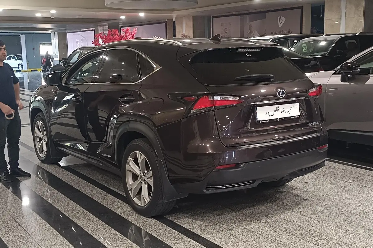 لکسوس،  NX هیبرید