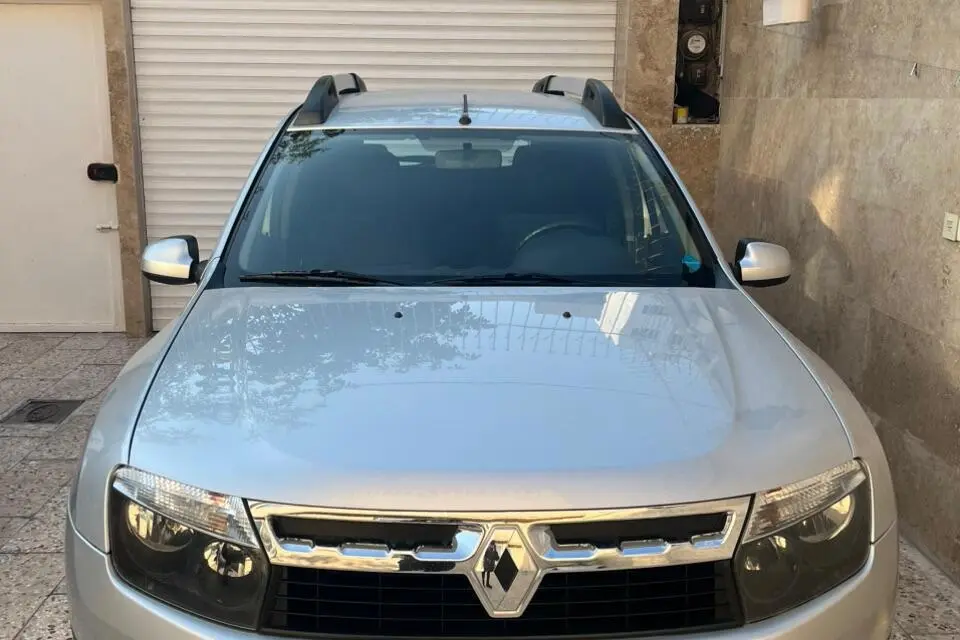 رنو،  داستر