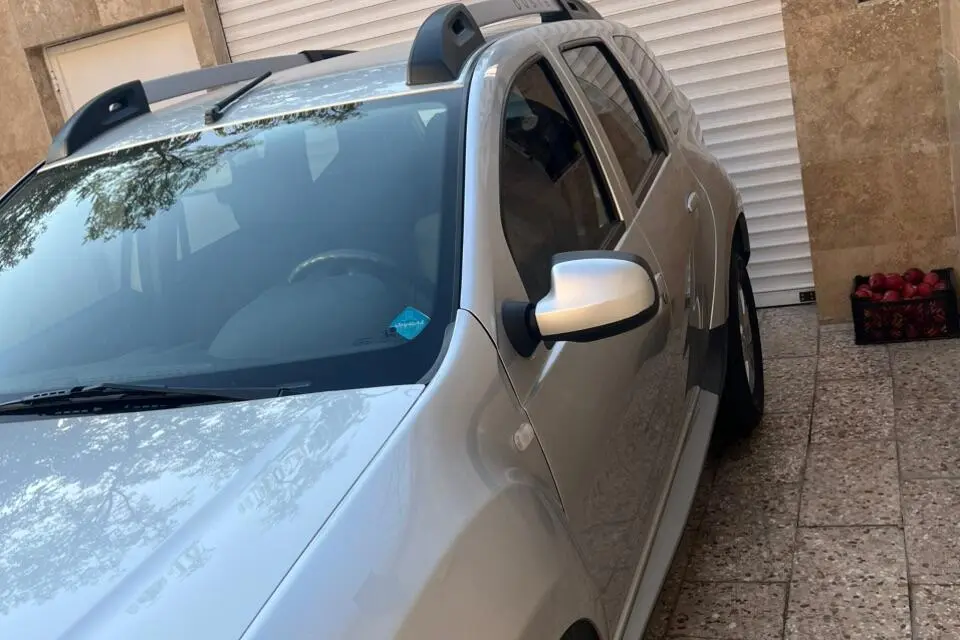 رنو،  داستر