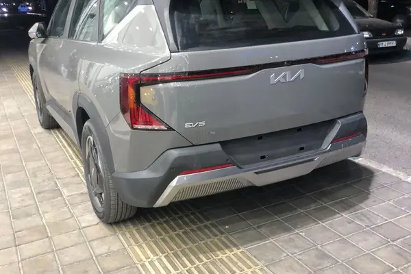 کیا، EV5