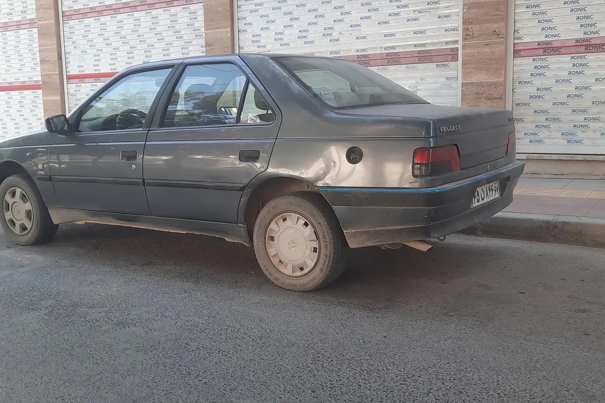 پژو،  405