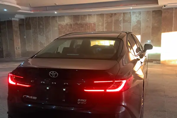 تویوتا، کمری هیبرید