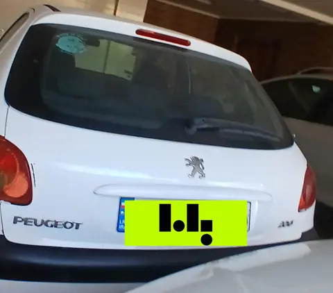 پژو، 206