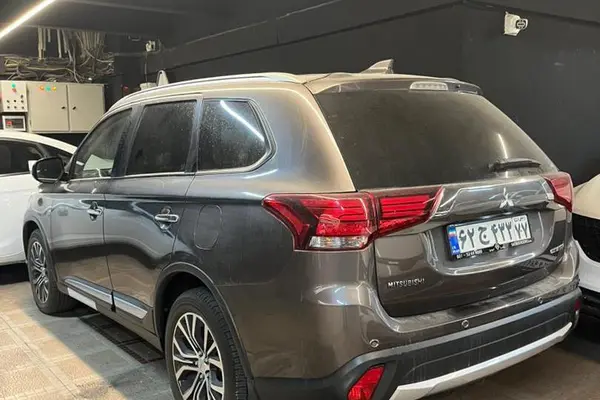 میتسوبیشی، اوتلندر