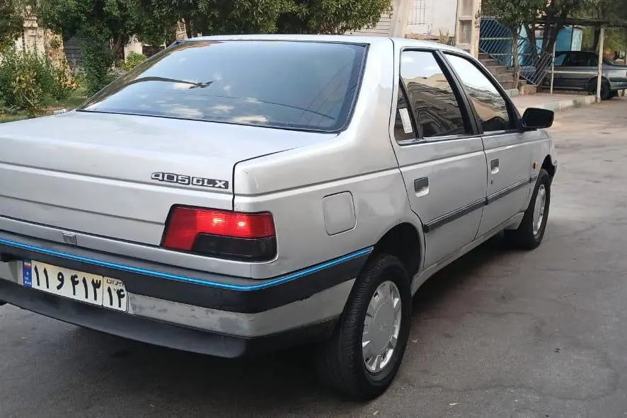 پژو،  405