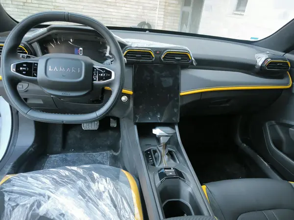 لاماری، اکو