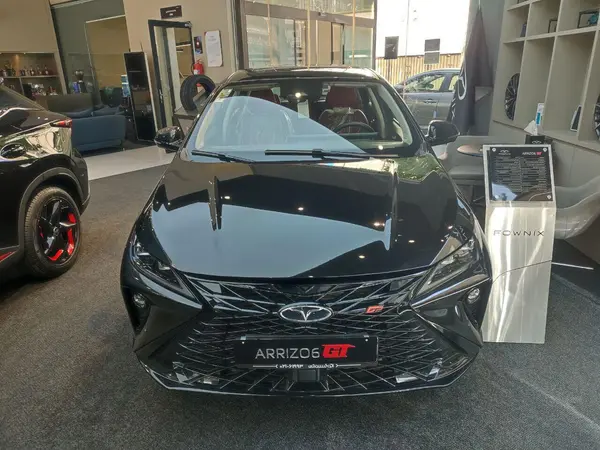 فونیکس، آریزو 6 جی تی (Z6 GT)