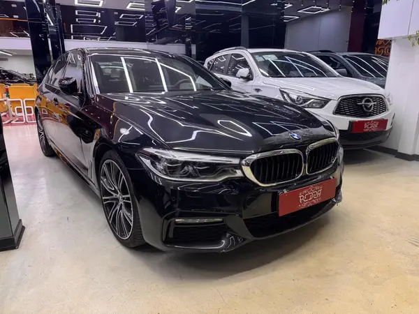 ب ام و، سری 5 سدان