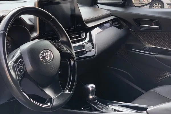 تویوتا، C-HR هیبرید