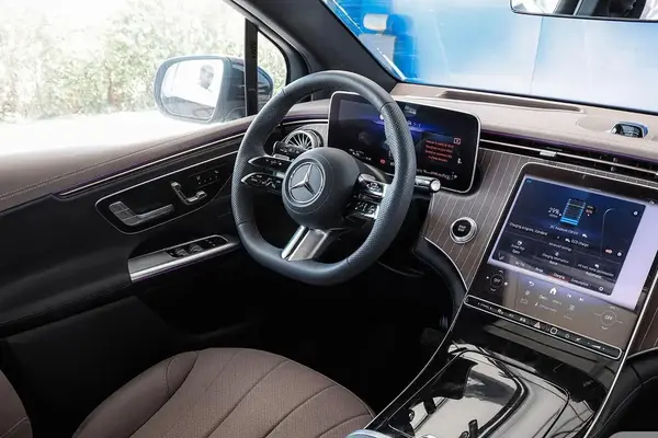 بنز  EQE SUV