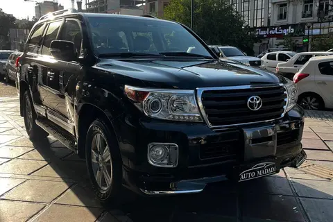 تویوتا، لندکروز چهار در