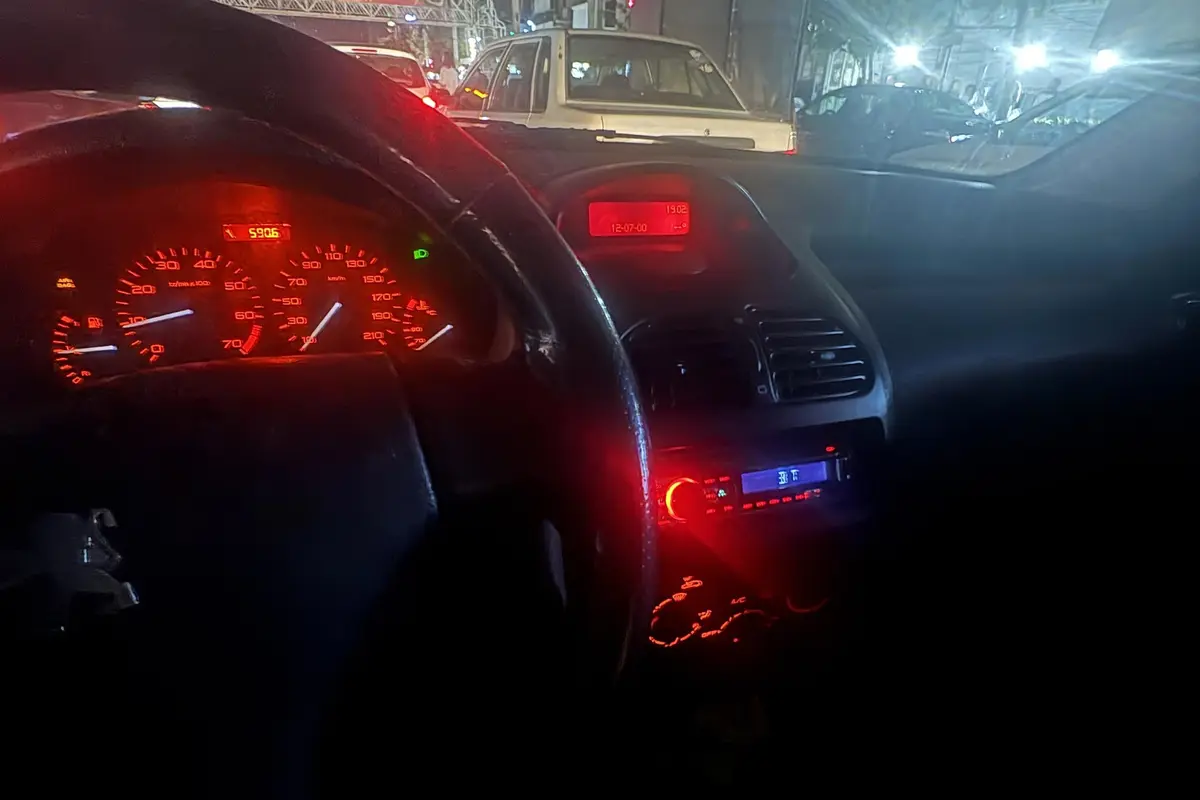 پژو،  206