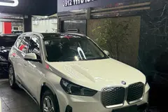 ب ام و، iX1