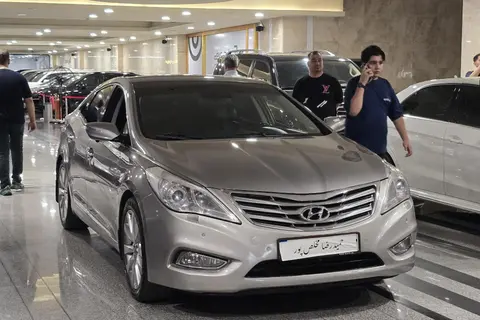 هیوندای، آزرا (گرنجور)