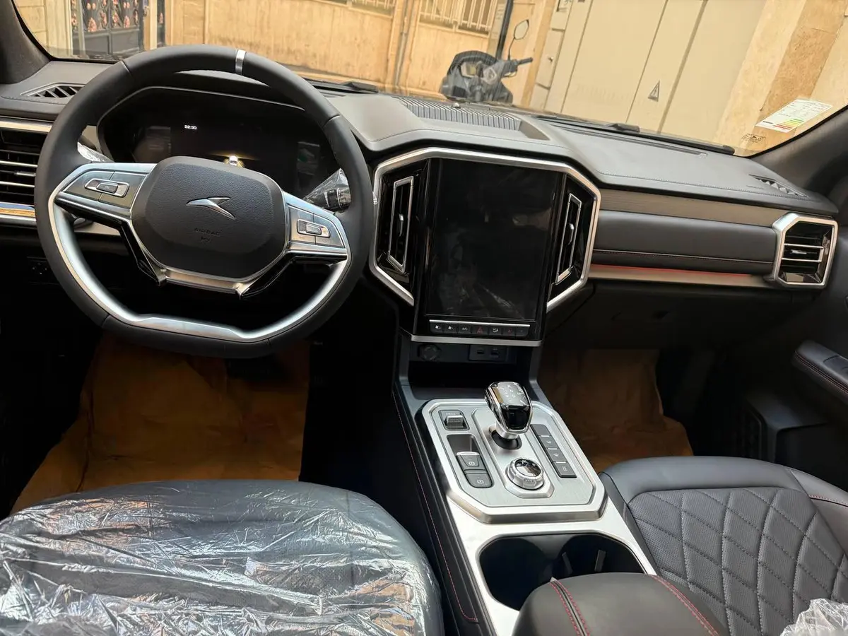کی ام سی،  T9