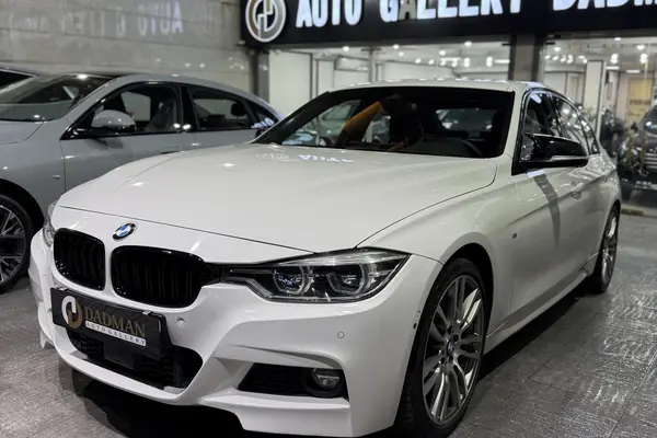 ب ام و، سری 3 سدان