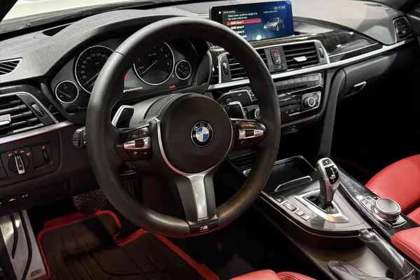 ب ام و، سری 3 سدان