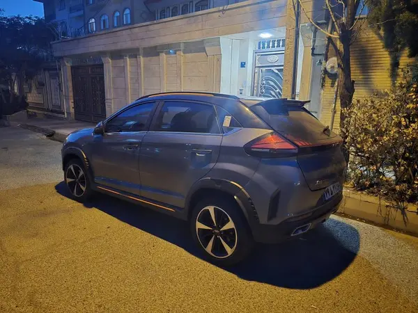 ام وی ام  X33 کراس