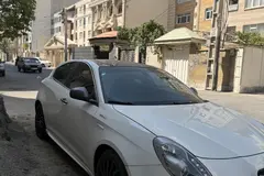 آلفارومئو، جولیتا