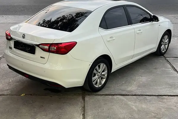 ام جی  360