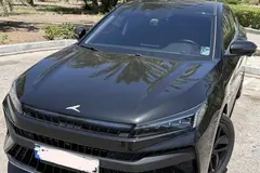 کی ام سی، J7