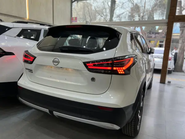 نیسان، قشقایی