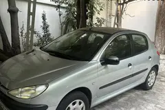 پژو، 206