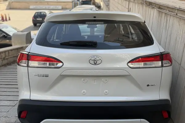 تویوتا، کرولا کراس هیبرید