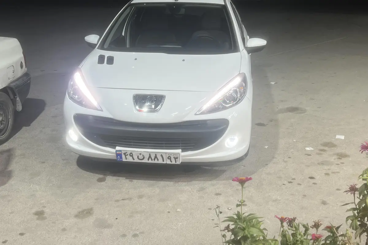 پژو،  207