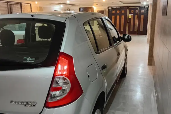 رنو، ساندرو