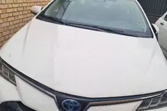 تویوتا، کرولا هیبرید