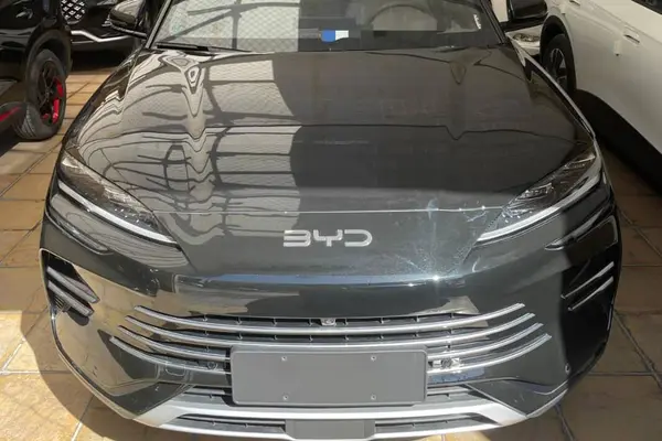 بی وای دی، سانگ پلاس DMi