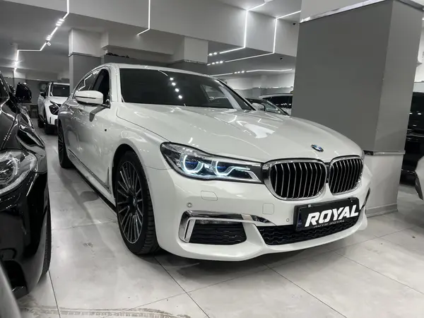 ب ام و، سری 7