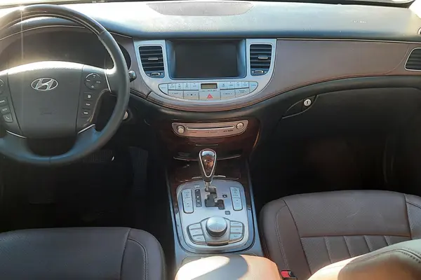 هیوندای، جنسیس