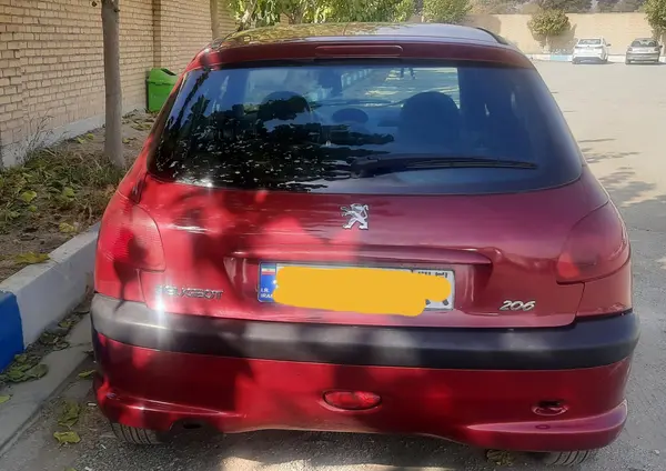 پژو، 206