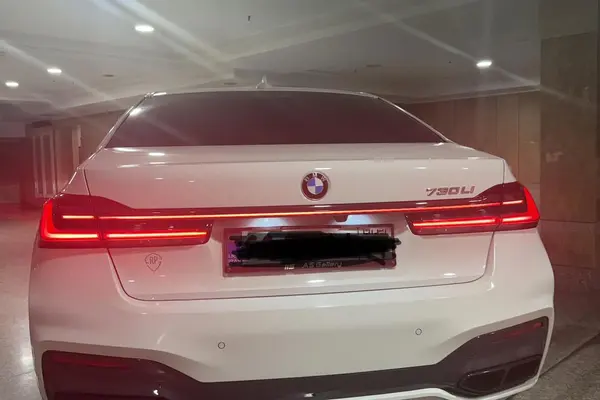 ب ام و، سری 7