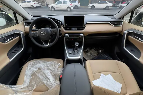 تویوتا، راوفور هیبرید