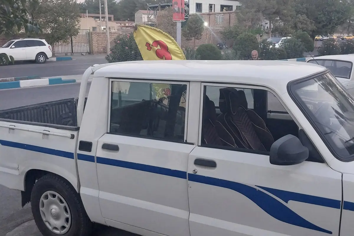 کارا،  دو کابین