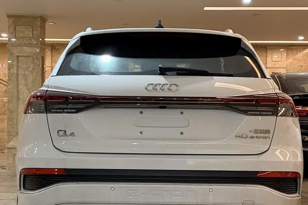 آئودی، Q4 e-tron