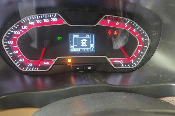 اطلس، دنده ای